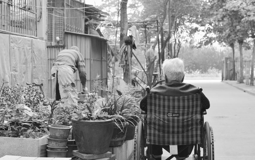 看護逃跑要負擔遺棄罪名